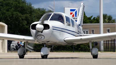 Piper PA-28-140 (Cherokee)