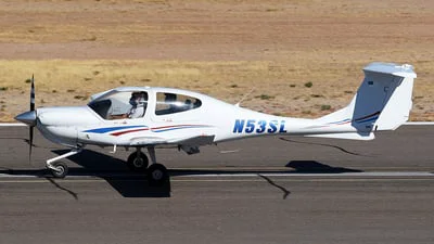 Diamond DA40 /equipment/5/model_variant must be null (/equipment/5/marketing_name must be null)