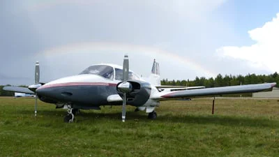 Piper PA-23 (Geronimo)