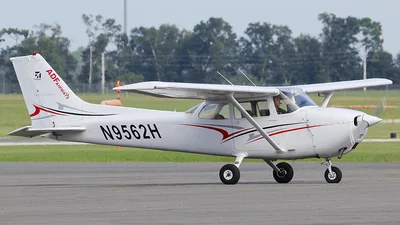 Cessna 172TAA (Skyhawk)