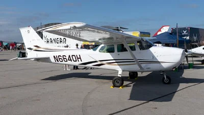 Cessna 172M (Skyhawk)