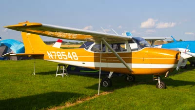 Cessna 172K (Skyhawk)