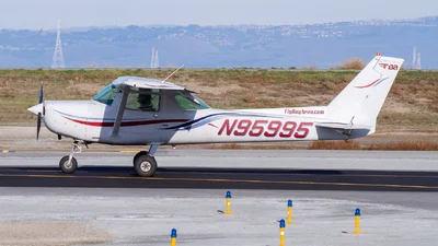 Cessna 152/equipment/model_variant: null (/equipment/marketing_name: null)