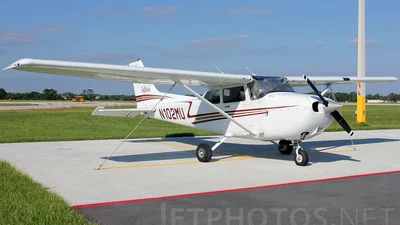 Cessna 172R (Skyhawk)