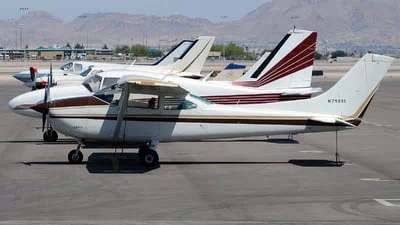 Cessna 182Q (Skylane)