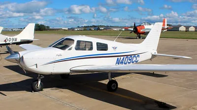 Piper PA-28 (Pilot 100i)