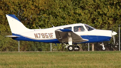 Piper PA-28-151 (Warrior)