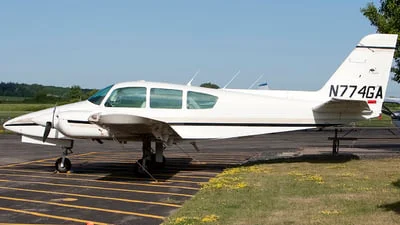 Piper PA-30 (Cougar)