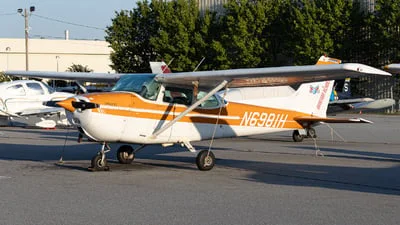 Cessna 172M (Skyhawk)