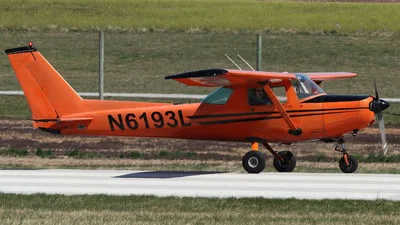 Cessna 152/equipment/6/model_variant must be null (/equipment/6/marketing_name must be null)