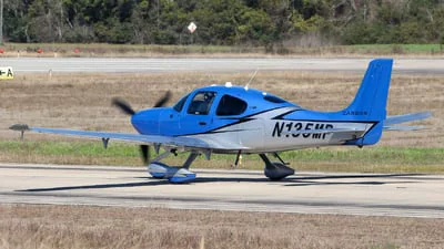 Cirrus SR22 G6