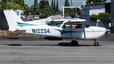 Cessna 172M (Skyhawk)