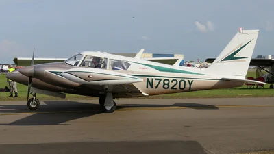 Piper PA-30 (Twin Comanche)