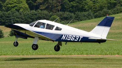Piper PA-28-R (Arrow)