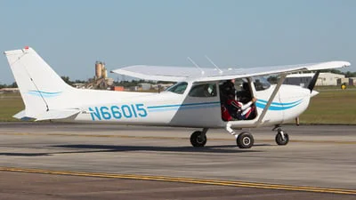 Cessna 172M (Skyhawk)