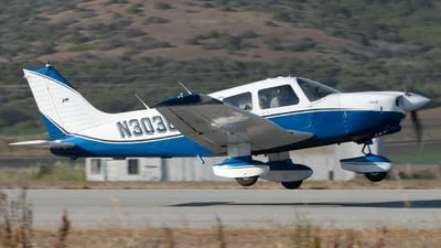 Piper PA-28-236 (Dakota)