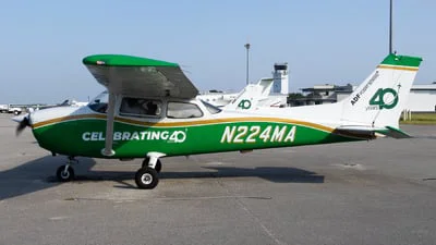 Cessna 172TAA (Skyhawk)
