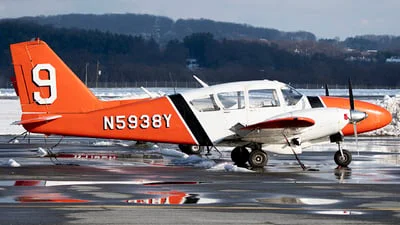 Piper PA-23-C (Aztec)