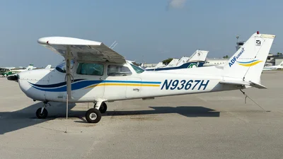 Cessna 172TAA (Skyhawk)