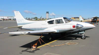 Piper PA-30 (Twin Comanche)