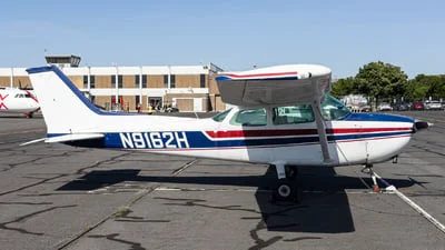 Cessna 172M (Skyhawk)